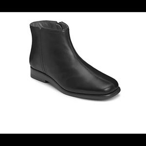 Aerosoles Double Trouble 2 . never been worn